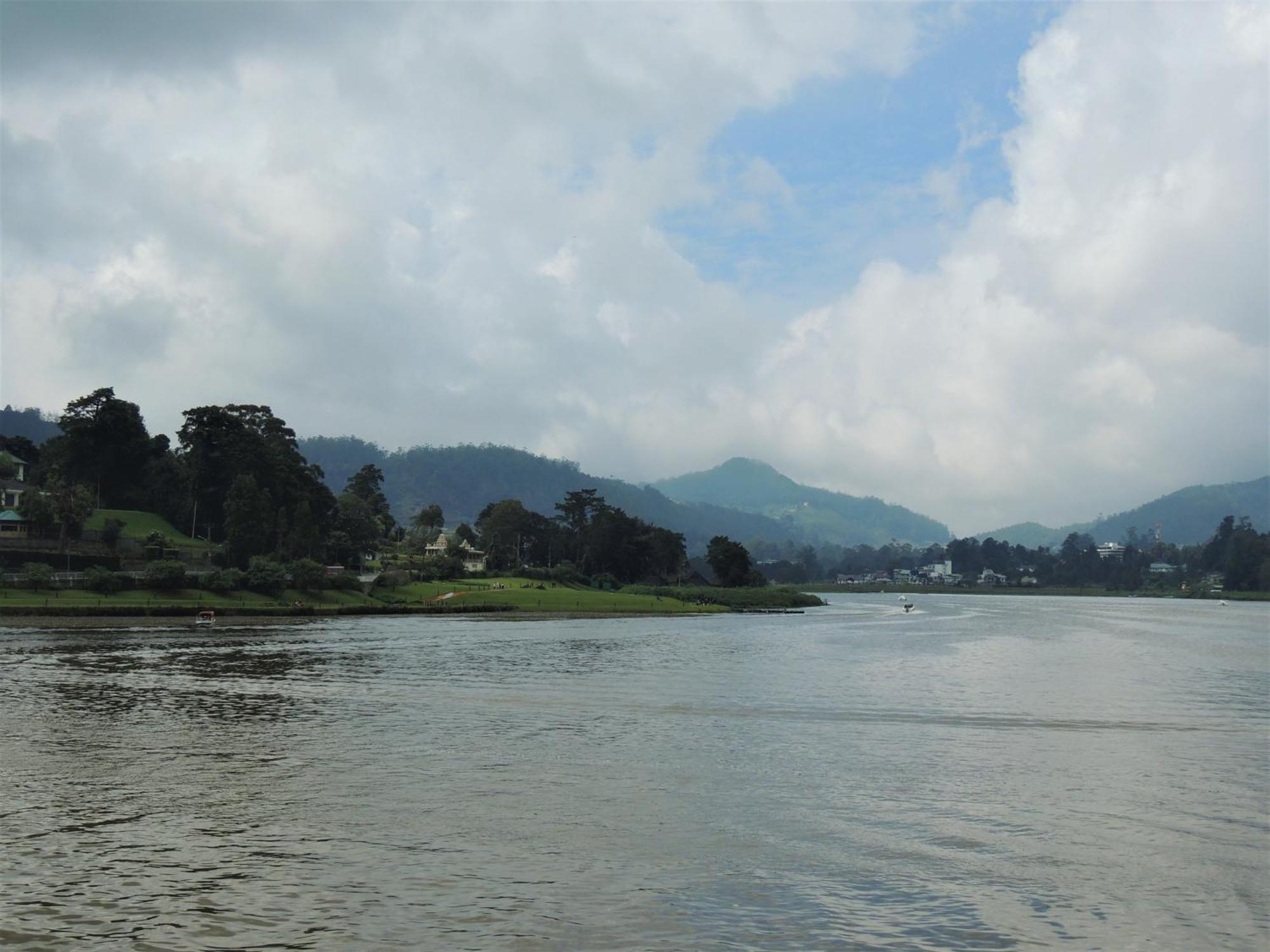 The Teak By Lakbima Apartment Nuwara Eliya Bagian luar foto